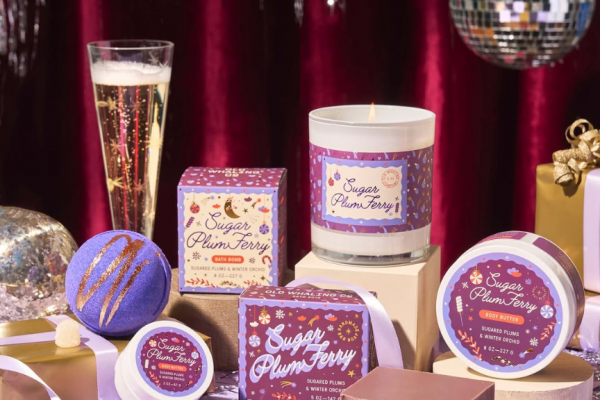 紫色のクリスマスのデザインとパターン